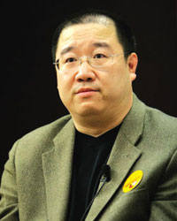 英达